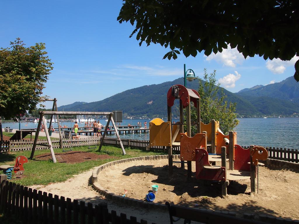 Apartment Schlosspark Am Traunsee Altmünster Pokoj fotografie